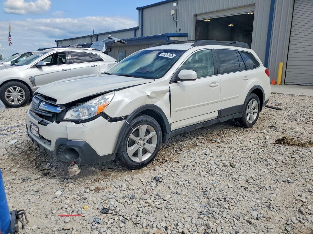 2014 SUBARU OUTBACK