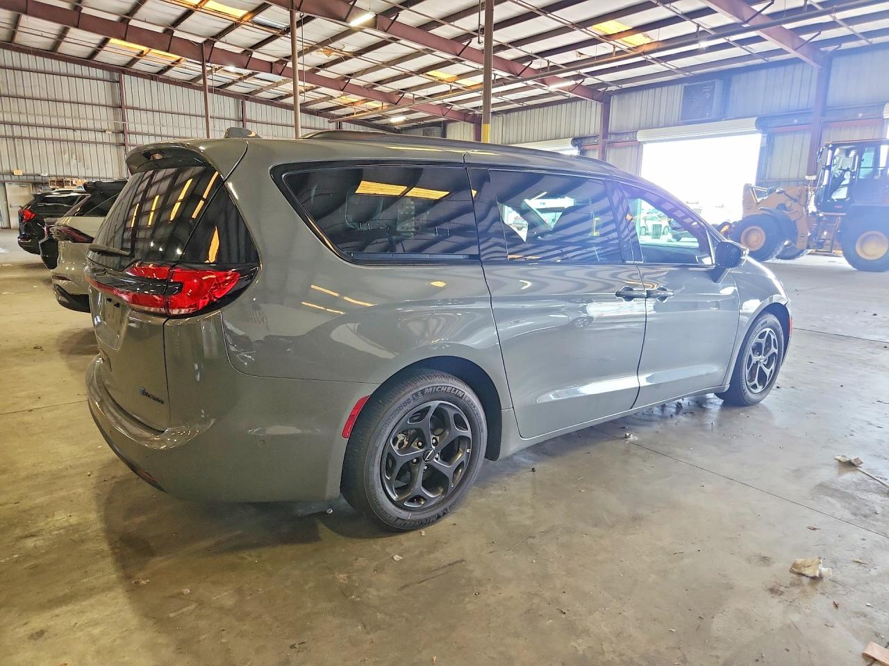 2C4RC1S76MR507866 · 2021 CHRYSLER PACIFICA · 3/12