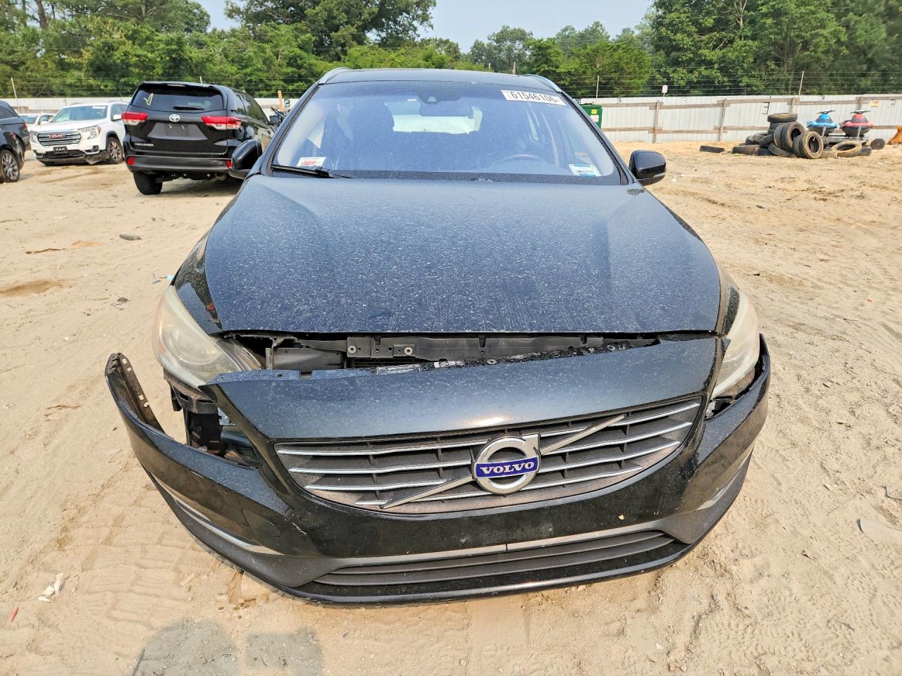 YV140MEB5F1207676 · 2015 VOLVO V60 · 5/12
