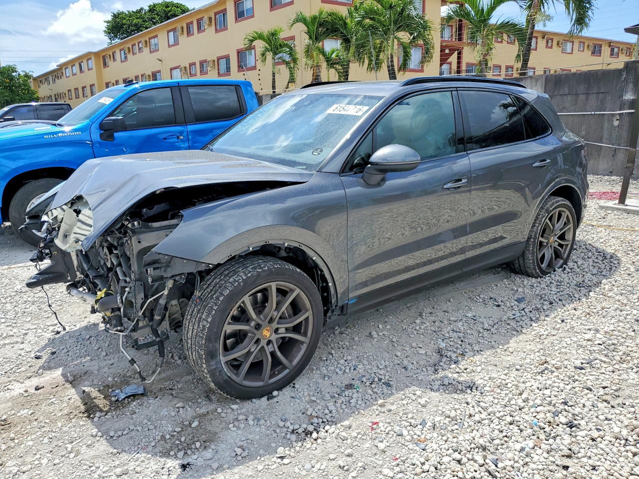 WP1AA2AY4NDA04083 · 2022 PORSCHE CAYENNE