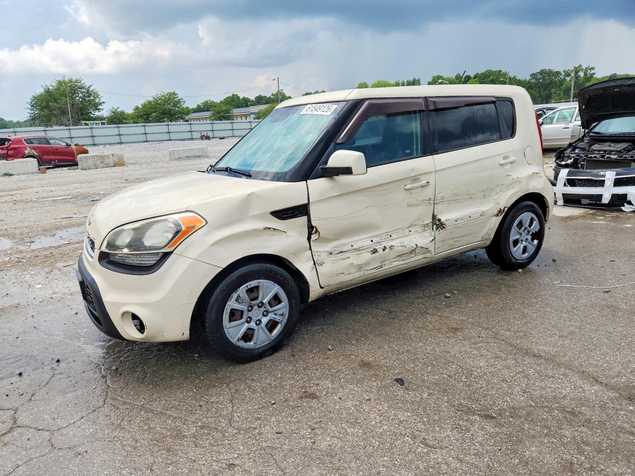 KNDJT2A56D7562161 · 2013 KIA SOUL