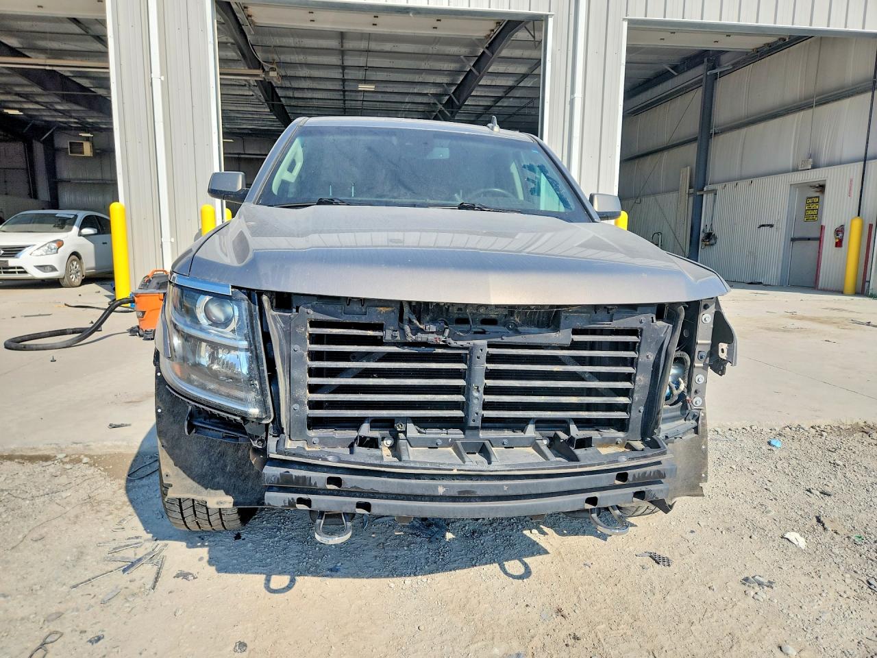 1GNSKHKC7HR379912 · 2017 CHEVROLET SUBURBAN · 5/14