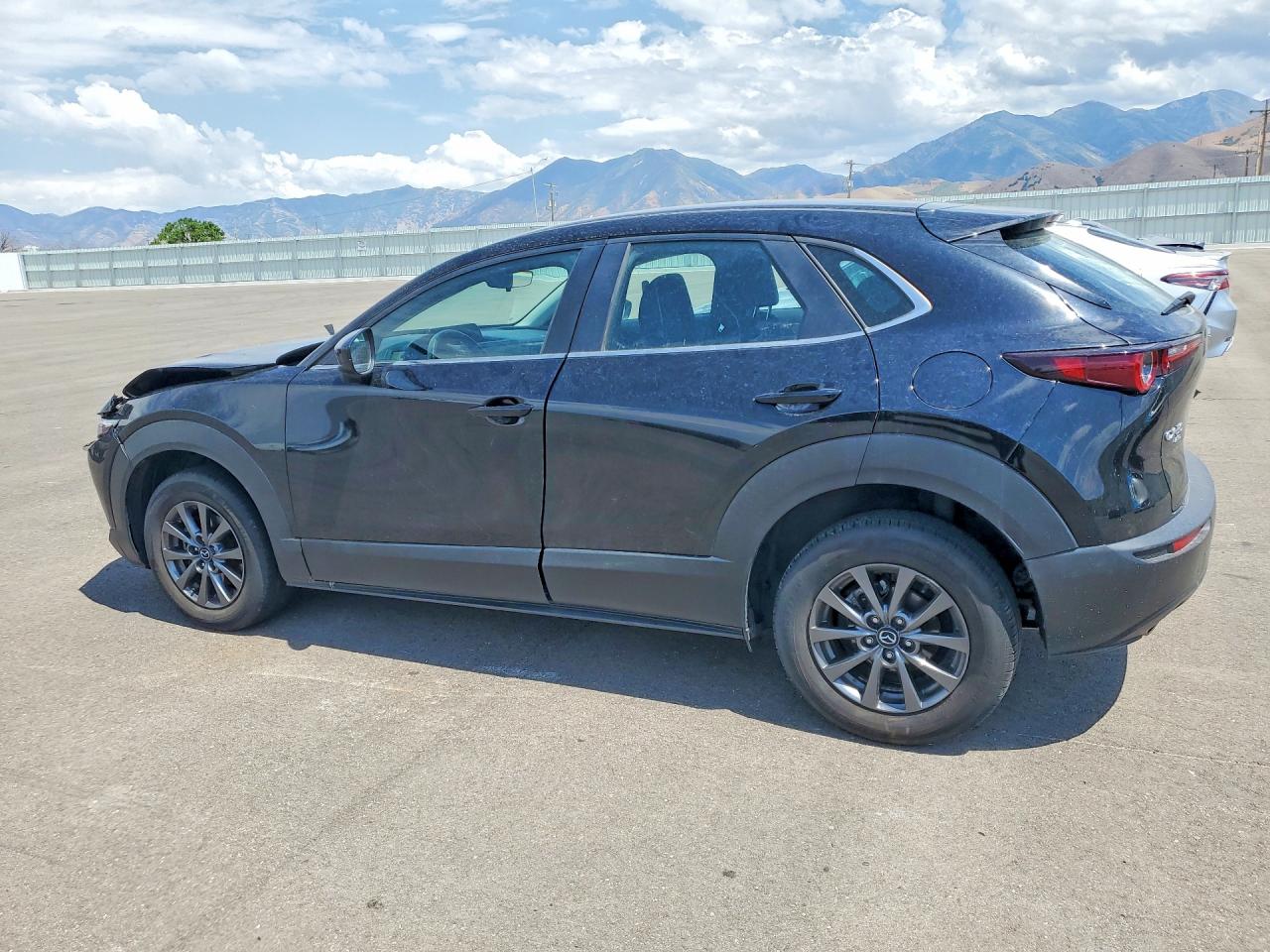 3MVDMBBL1LM104263 · 2020 MAZDA CX-30 · 2/13