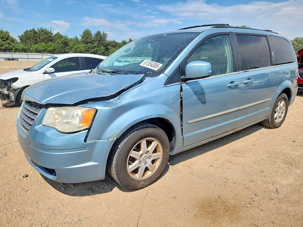 2A4RR8D1XAR387561 · 2010 CHRYSLER TOWN & COUNTRY