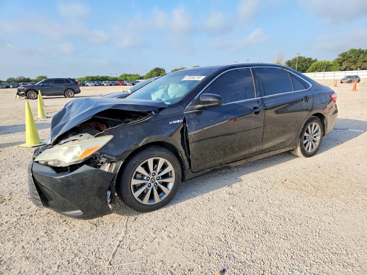 4T1BD1FK3GU187776 · 2016 TOYOTA CAMRY HYBRID