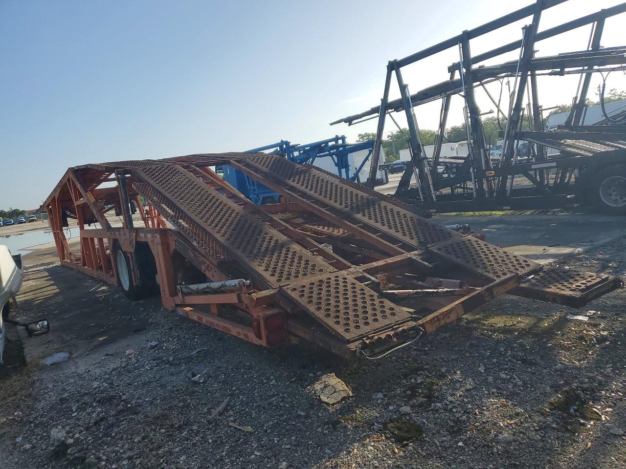 1W9XA5726WG164122 · 1998 URWI TRAILER