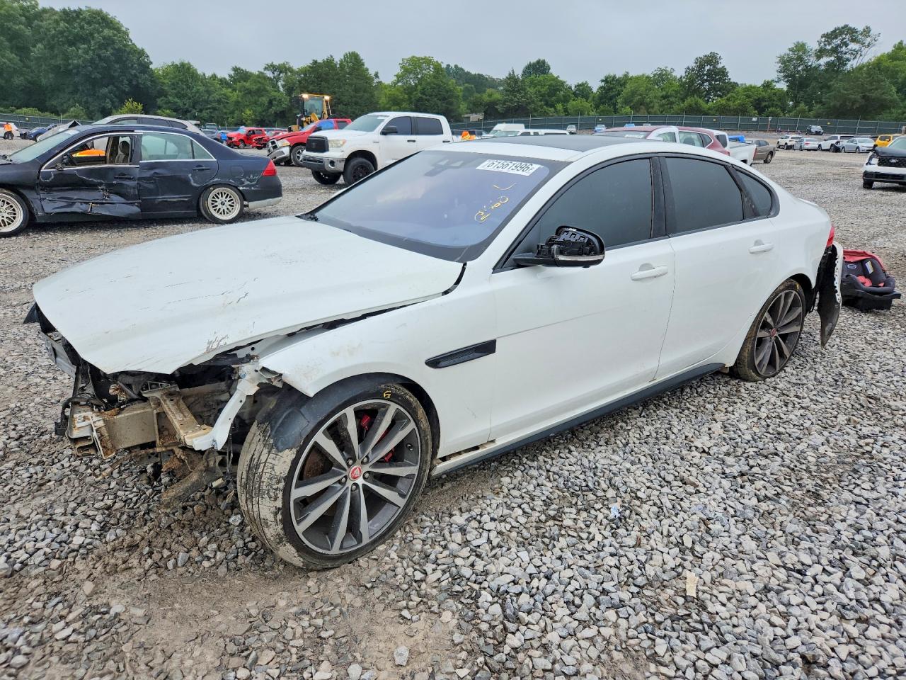 SAJBG4BVXGCY08189 · 2016 JAGUAR XF