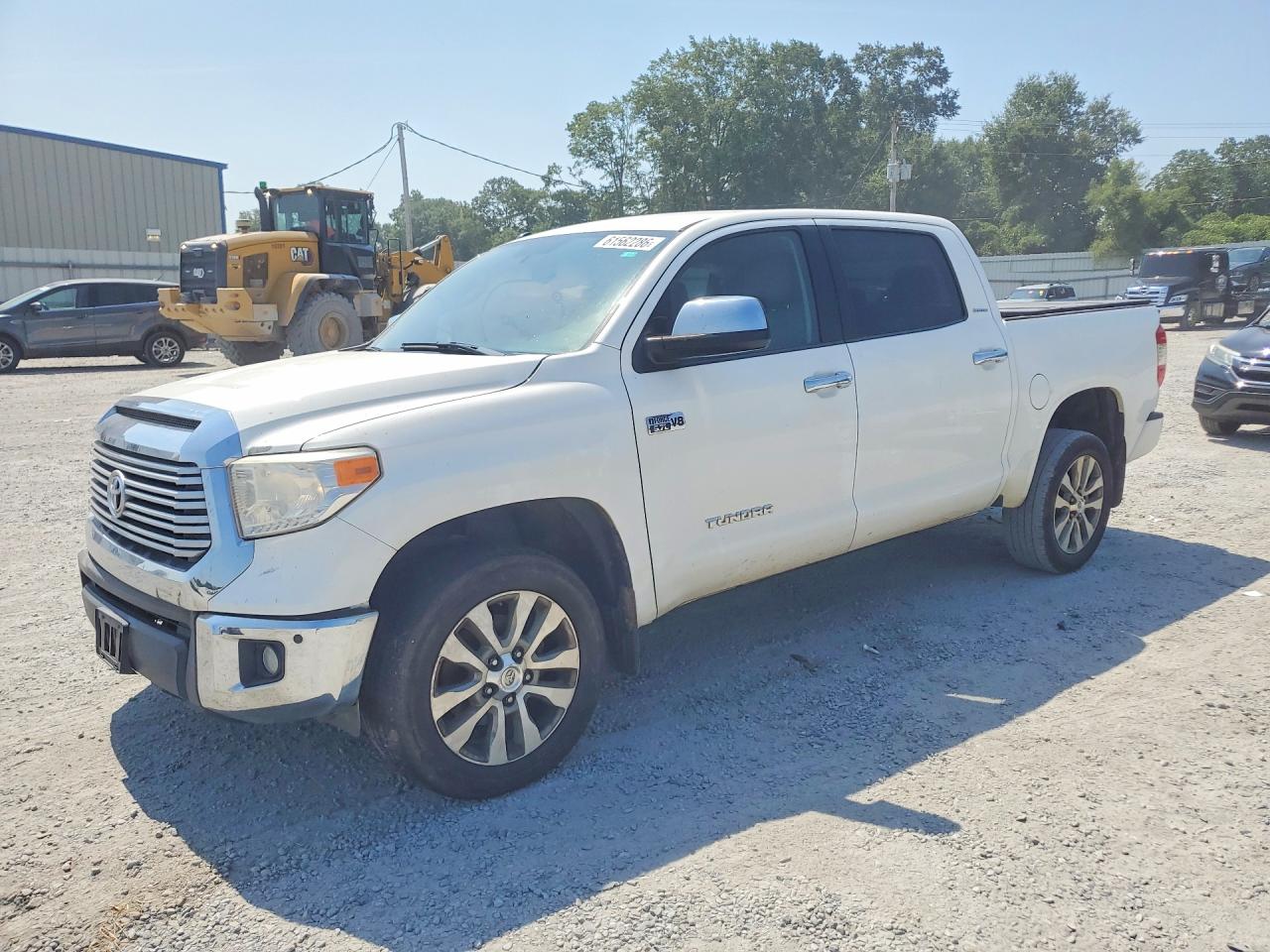 5TFHY5F11HX634686 · 2017 TOYOTA TUNDRA