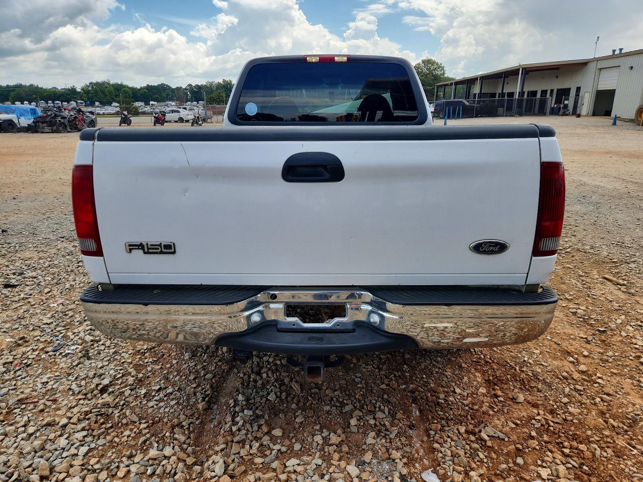 1FTRX17L9YNA85959 · 2000 FORD F150 · 6/12