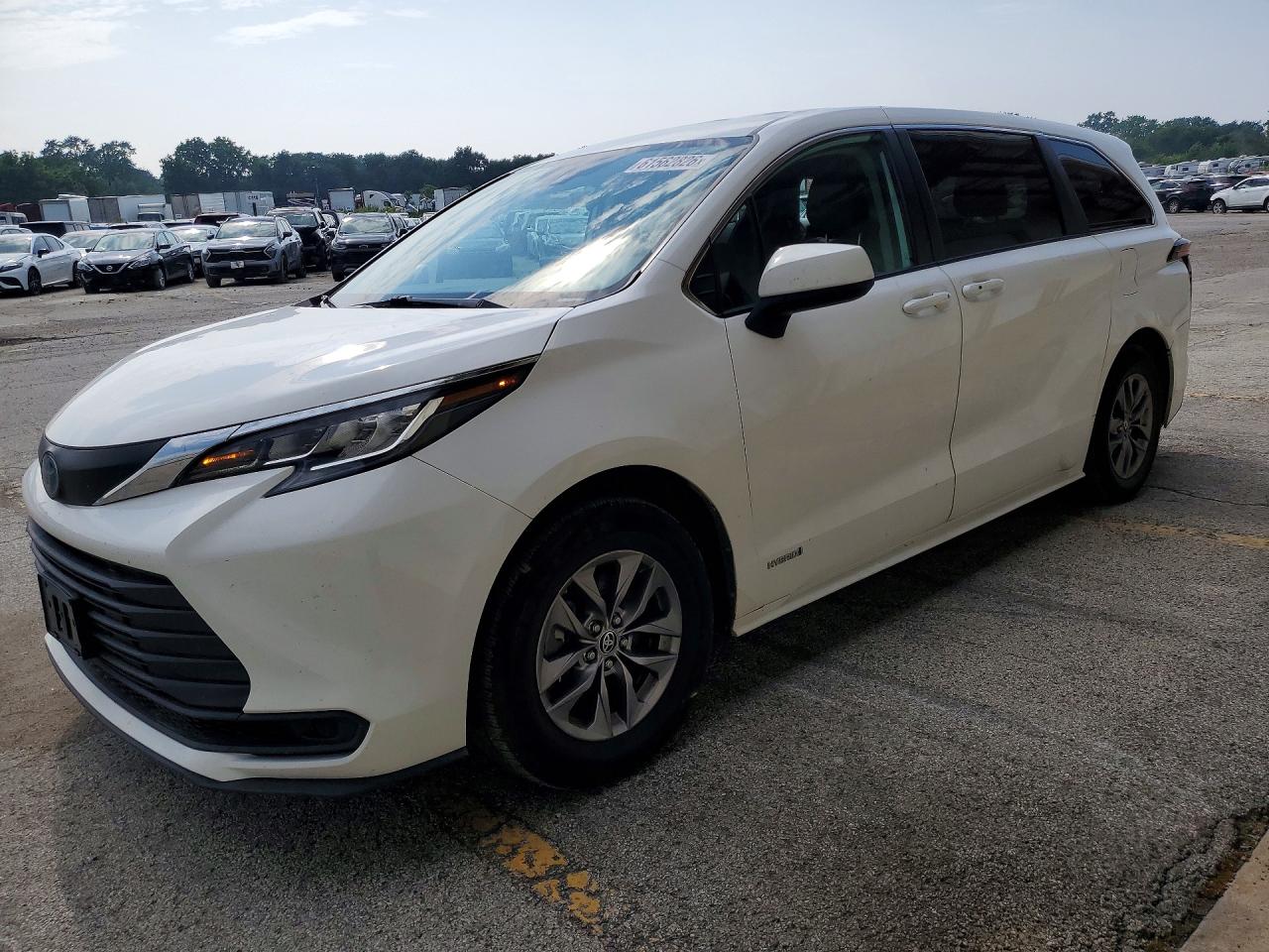 5TDKRKEC3MS045059 · 2021 TOYOTA SIENNA