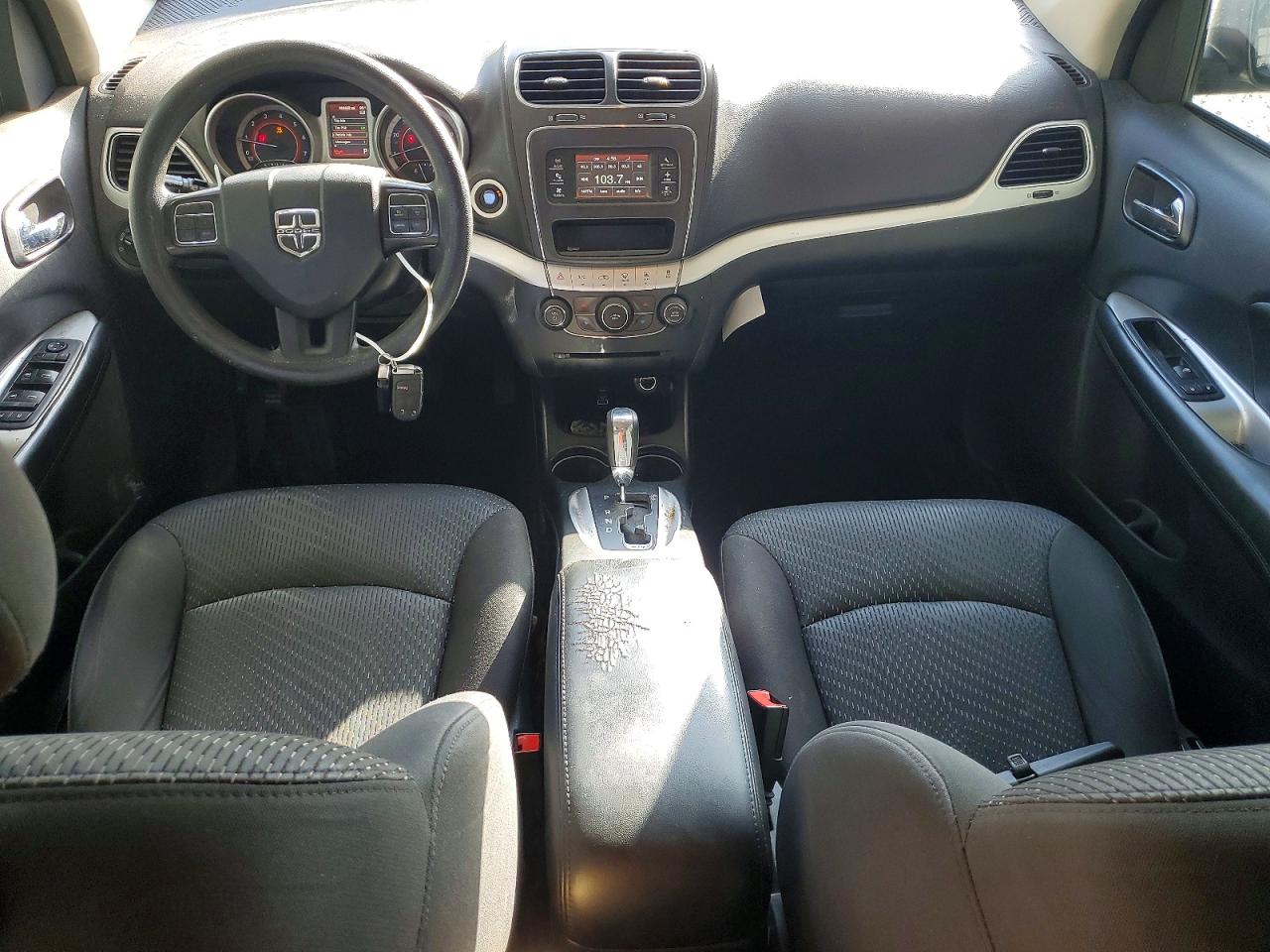 3C4PDCAB9JT300662 · 2018 DODGE JOURNEY · 8/13