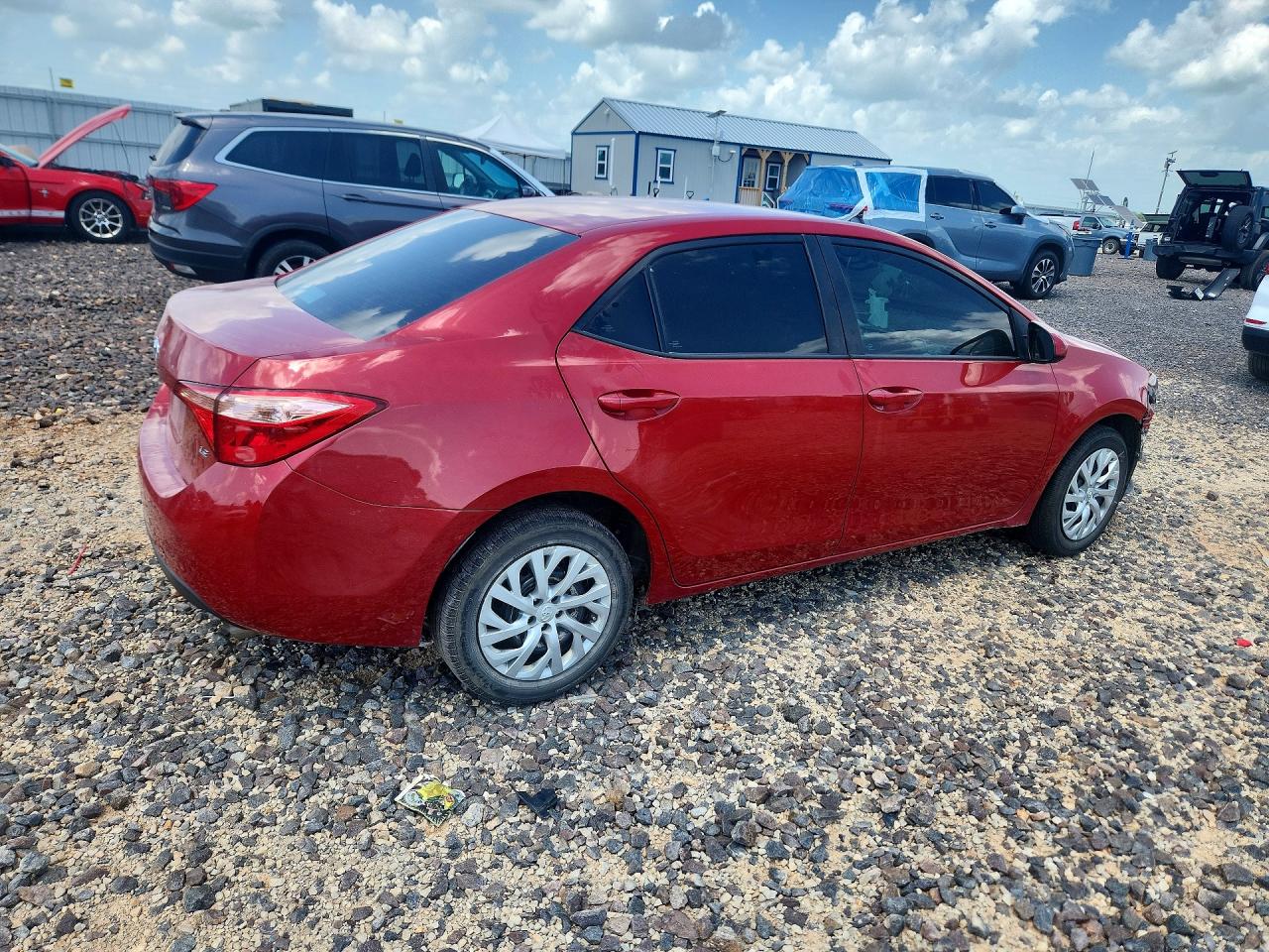 5YFBURHEXJP850792 · 2018 TOYOTA COROLLA · 3/13