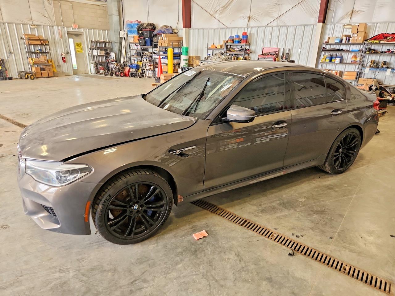 WBSJF0C58JB282204 · 2018 BMW M5