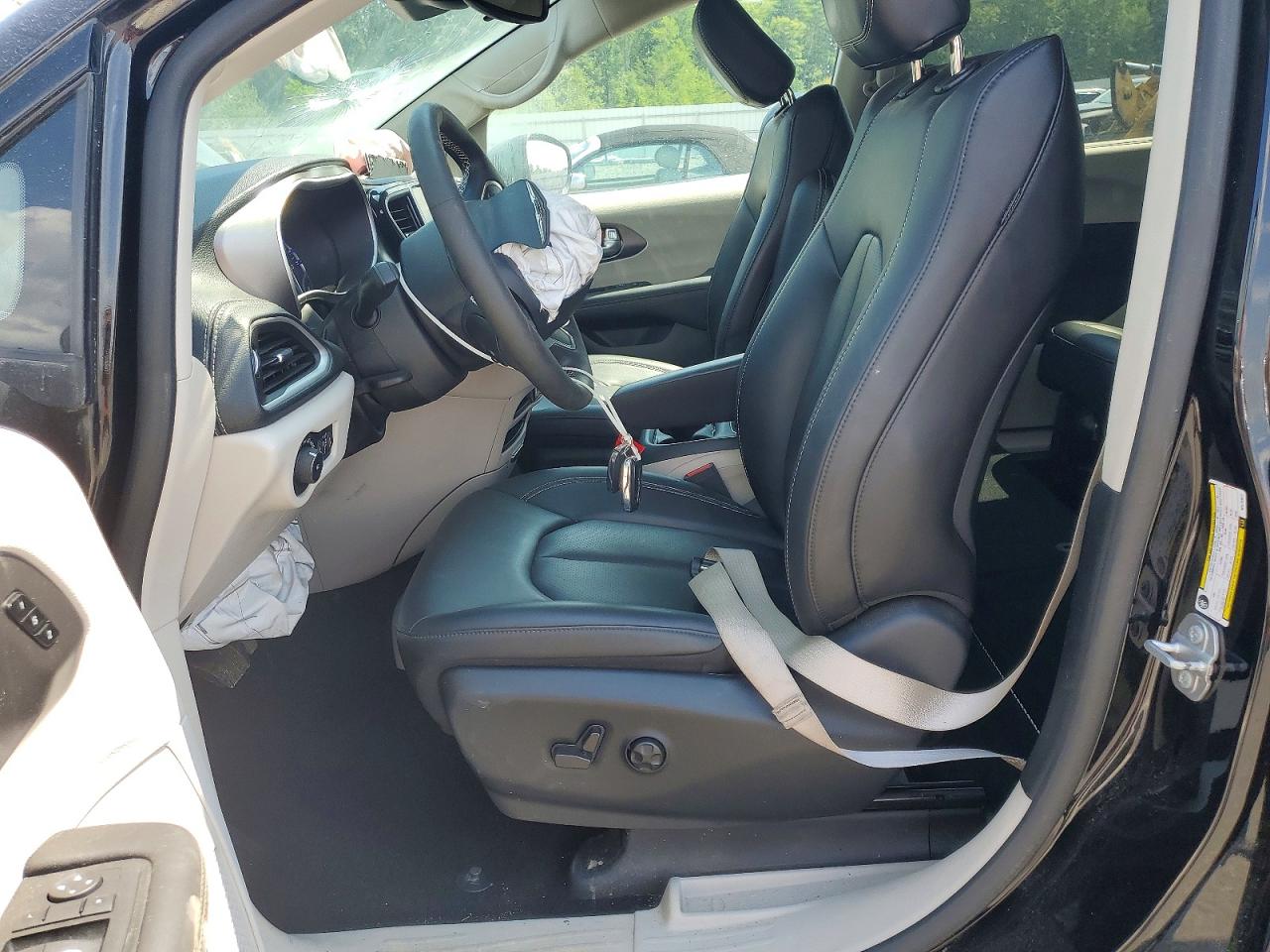 2C4RC3BG8RR175027 · 2024 CHRYSLER PACIFICA · 7/13