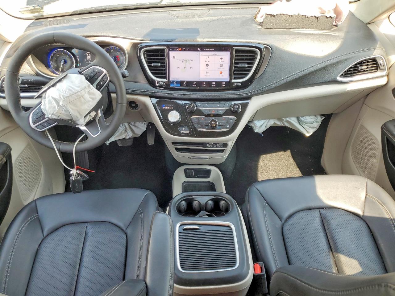 2C4RC3BG8RR175027 · 2024 CHRYSLER PACIFICA · 8/13