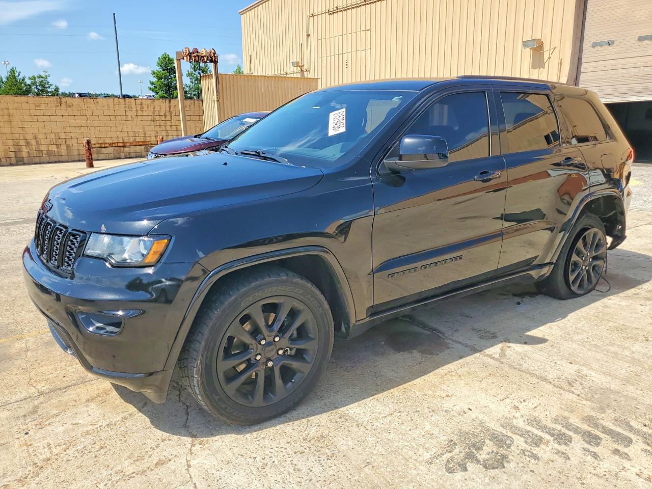 1C4RJEAG5HC888378 · 2017 JEEP GRAND CHEROKEE