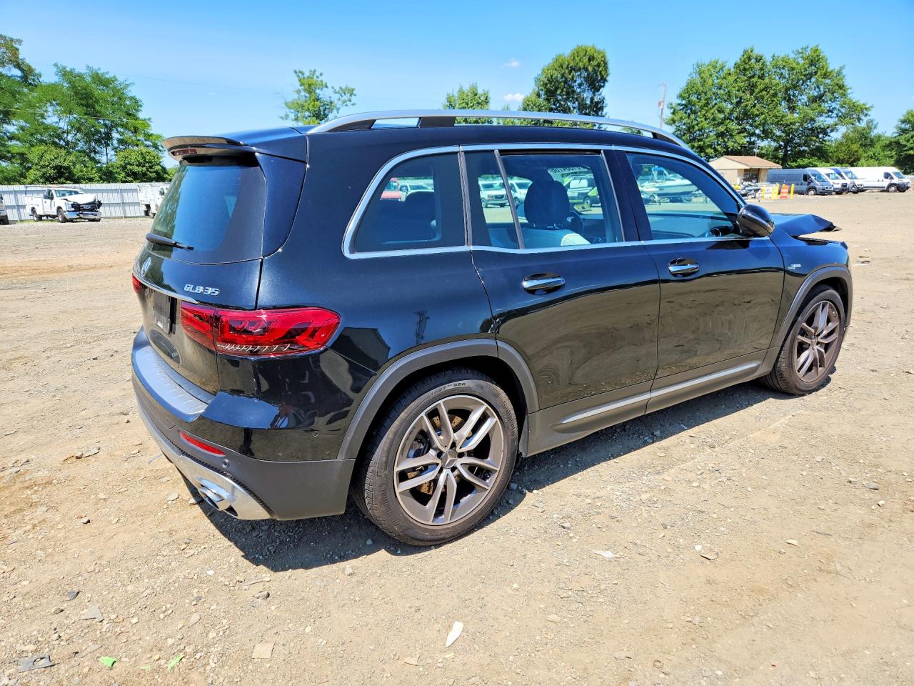 W1N4M5BB5MW107896 · 2021 MERCEDES-BENZ GLB · 3/13