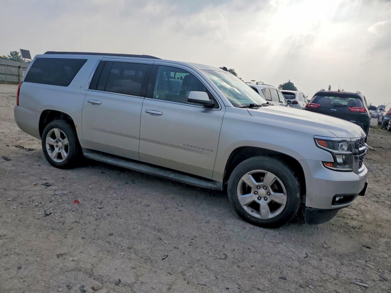 1GNSKJKC8FR231384 · 2015 CHEVROLET SUBURBAN · 4/13