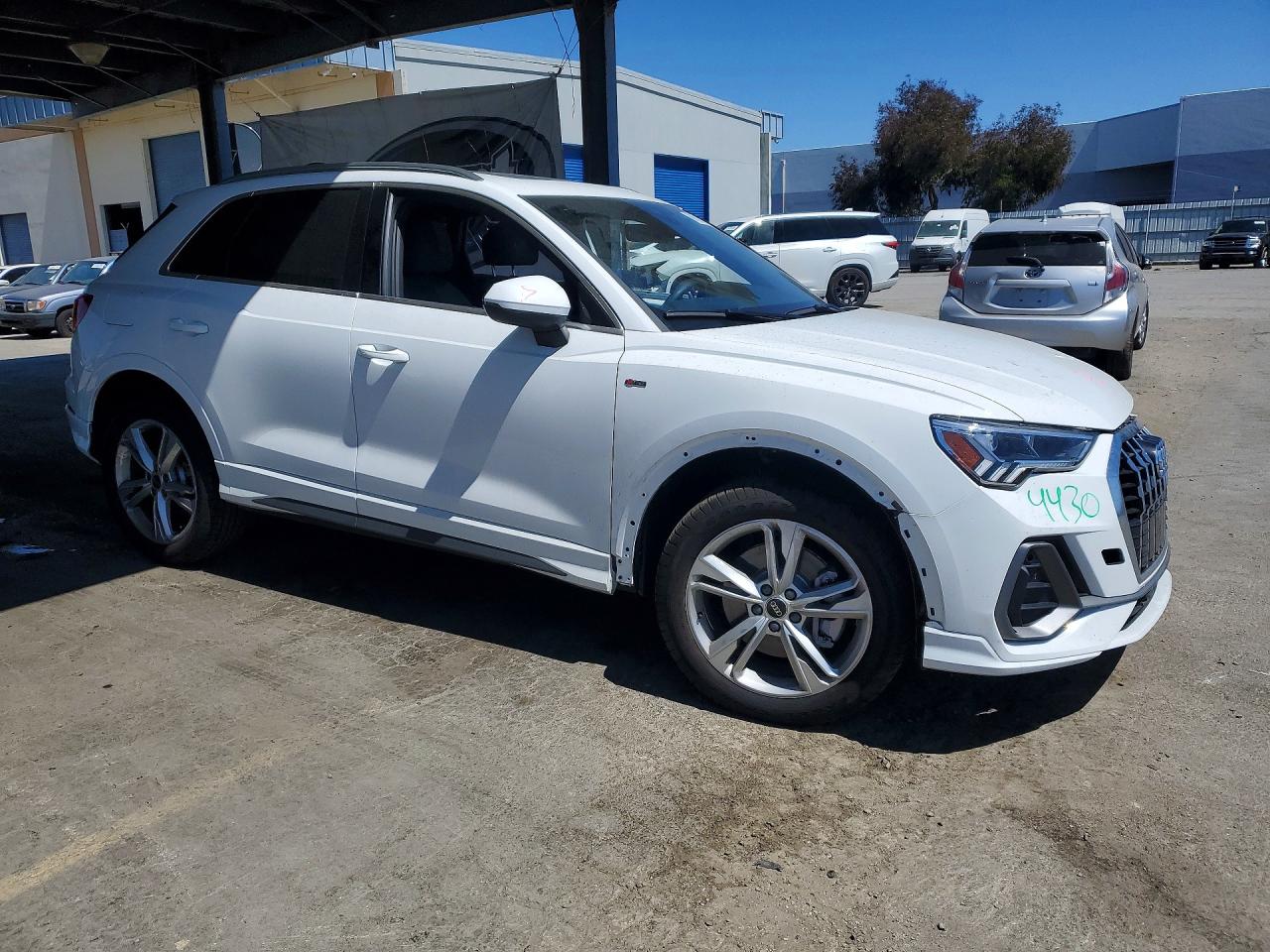 WA1DECF33R1202189 · 2024 AUDI Q3 · 4/13