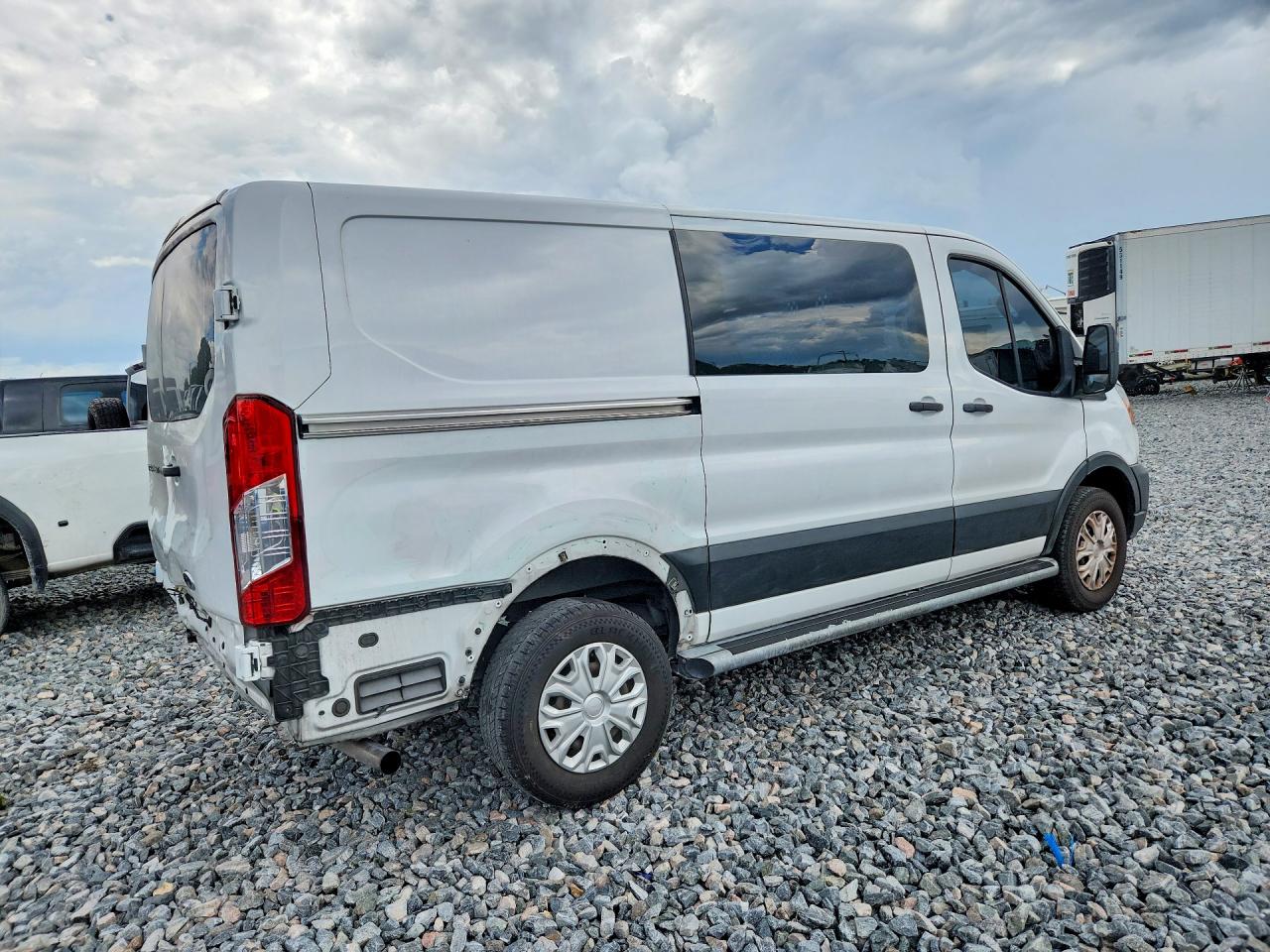 1FTBR1Y85NKA47048 · 2022 FORD TRANSIT · 3/14