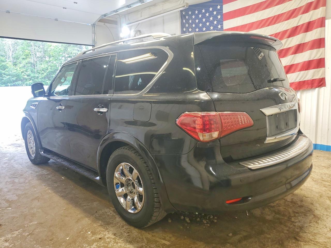 JN8AZ2NC1B9302893 · 2011 INFINITI QX56 · 2/14