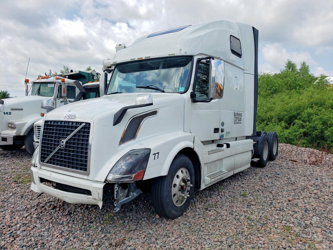 4V4NC9TH4DN141444 · 2013 VOLVO VNL