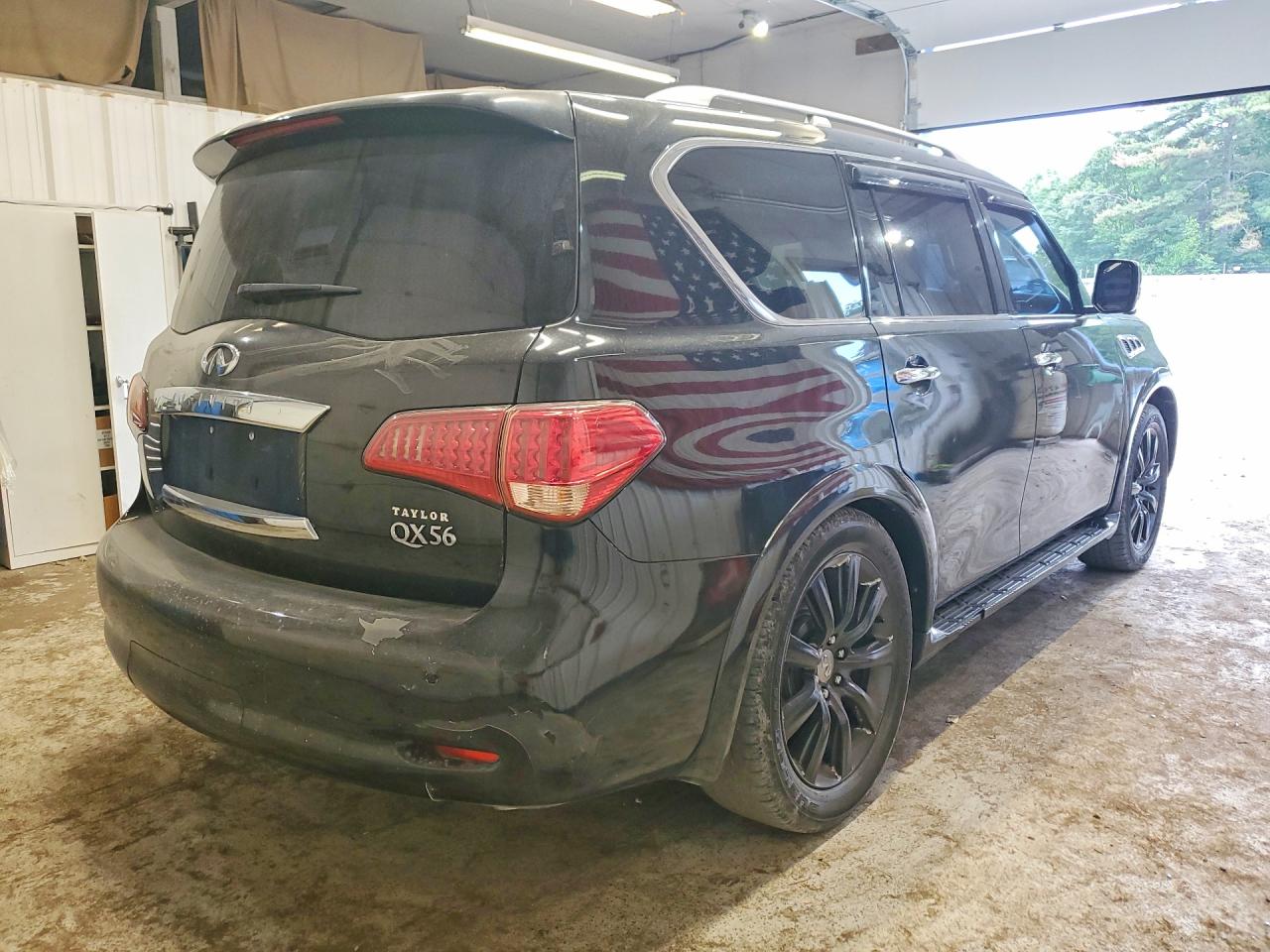 JN8AZ2NC4B9301690 · 2011 INFINITI QX56 · 3/13