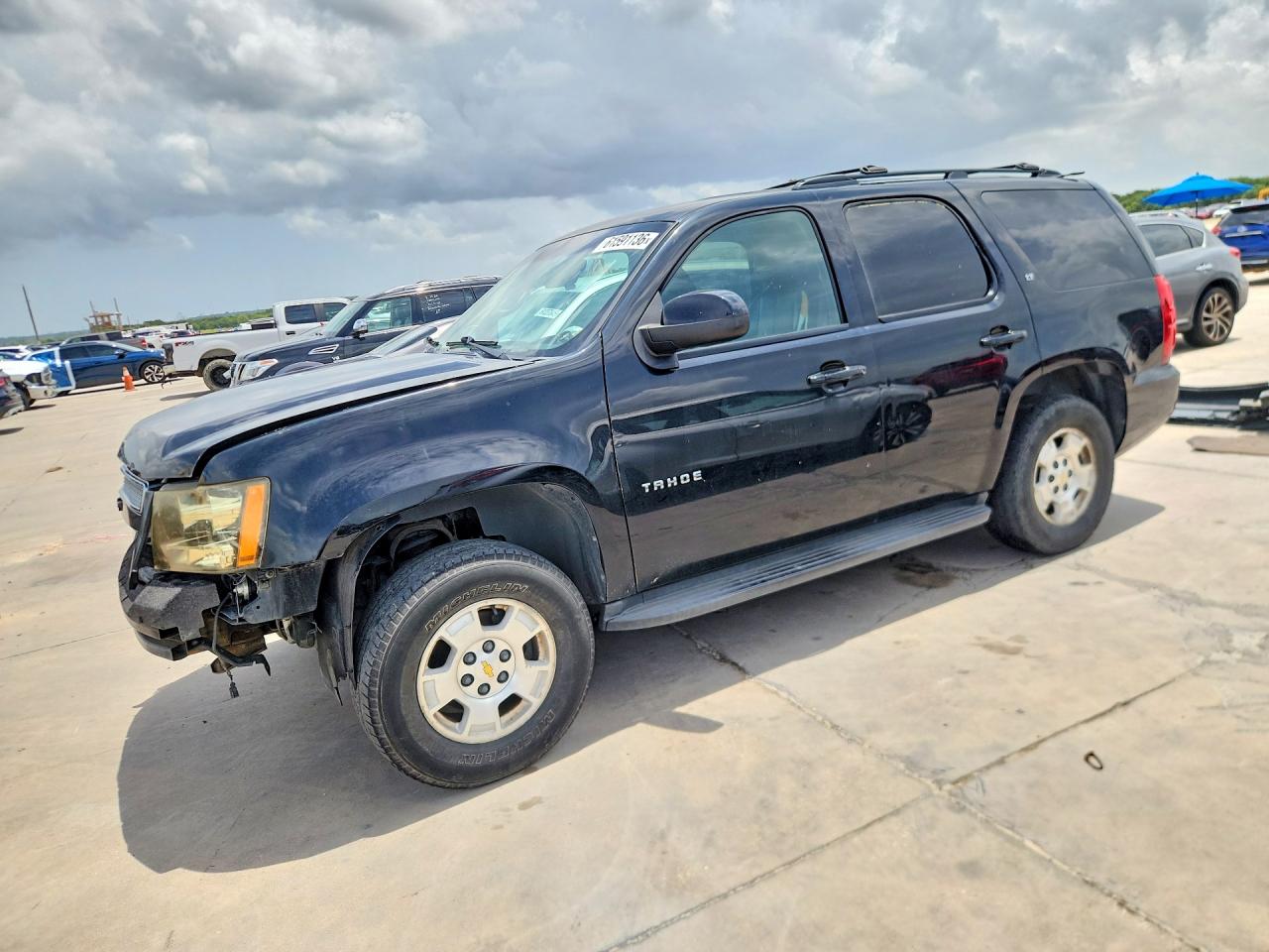 1GNMCBE32AR152387 · 2010 CHEVROLET TAHOE