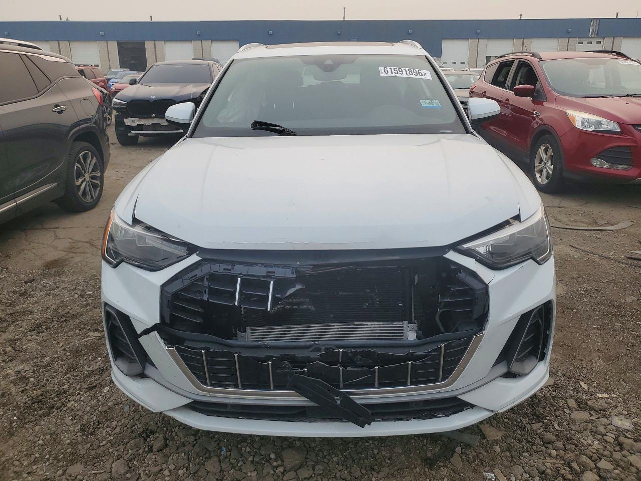 WA1DECF32M1050690 · 2021 AUDI Q3 · 5/13