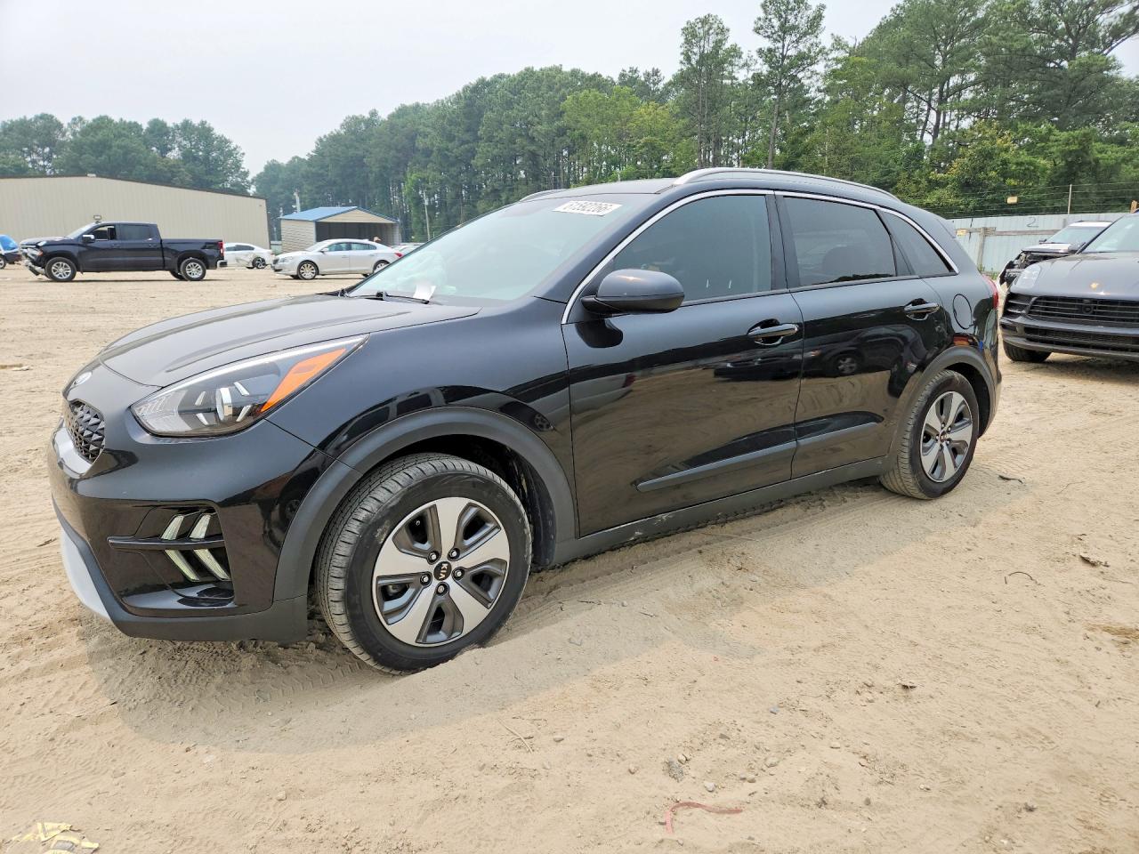 KNDCB3LC2L5419862 · 2020 KIA NIRO
