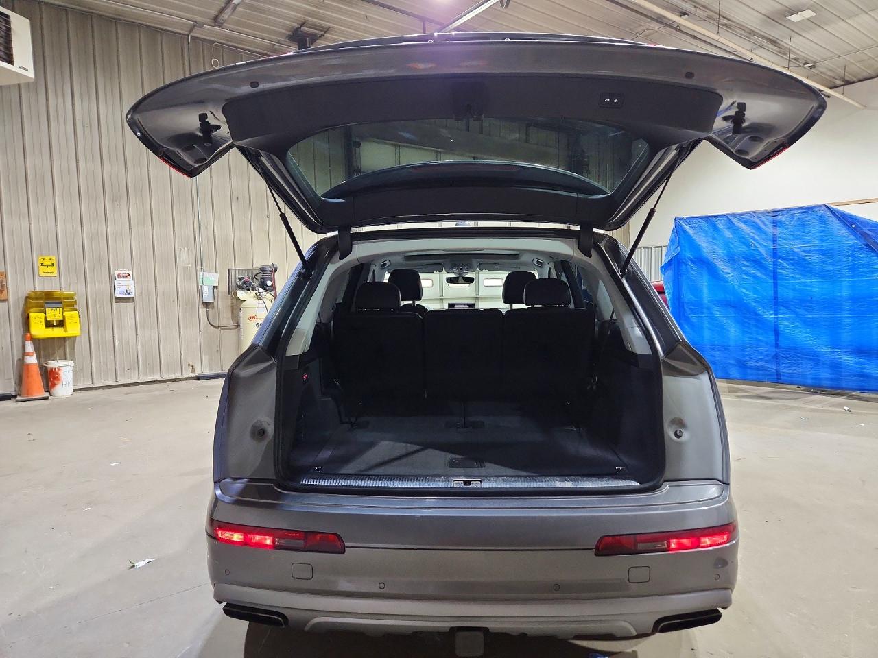 WA1LAAF70HD000079 · 2017 AUDI Q7 · 6/14