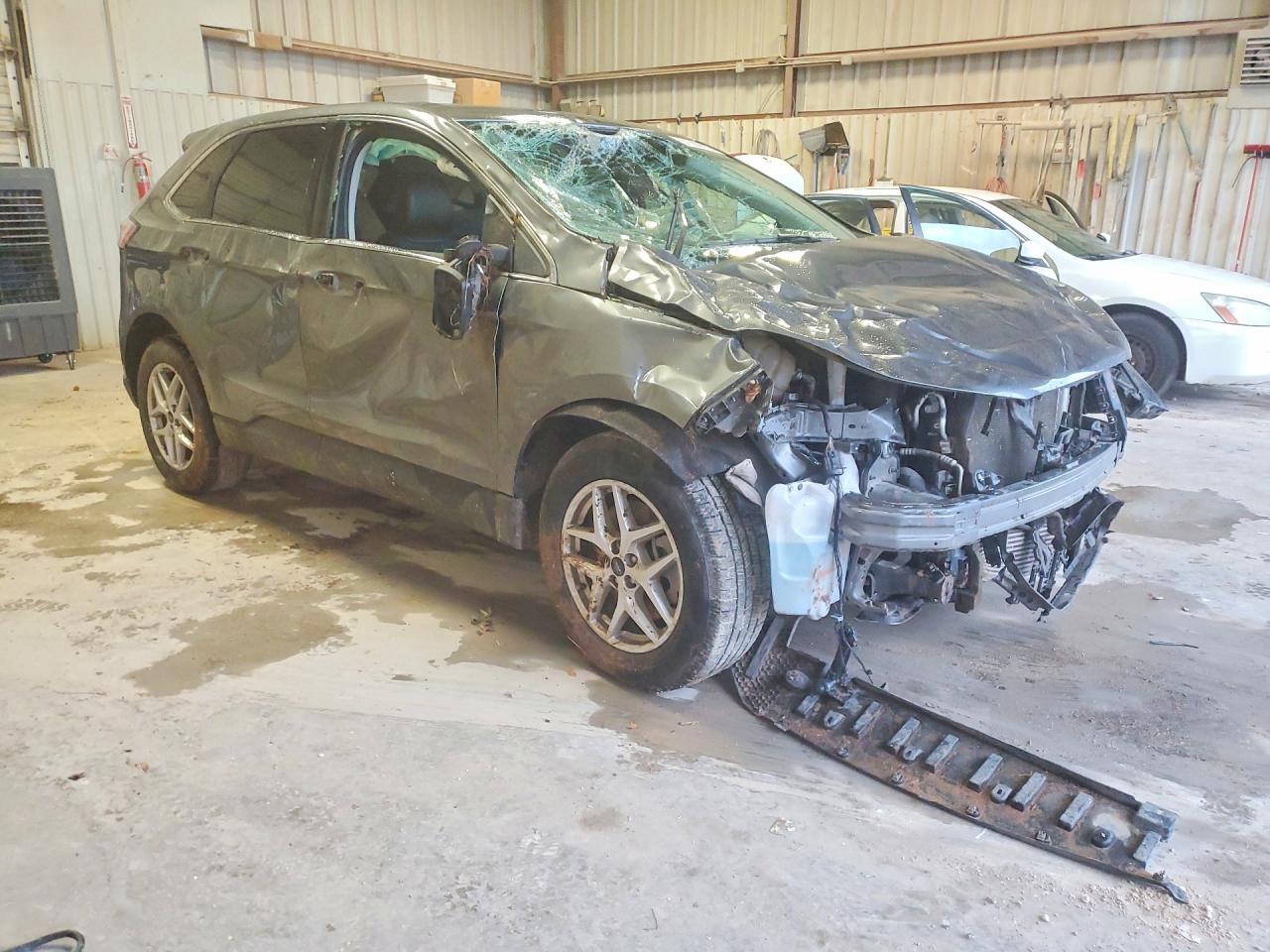 2FMPK4J95PBA56985 · 2023 FORD EDGE · 4/14