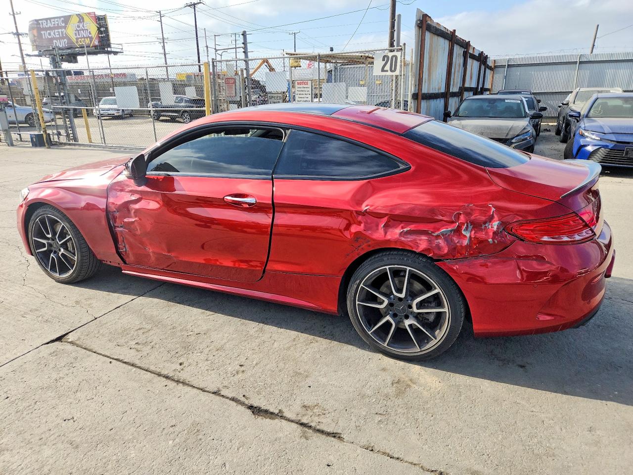 WDDWJ6EB8JF671327 · 2018 MERCEDES-BENZ C · 2/12