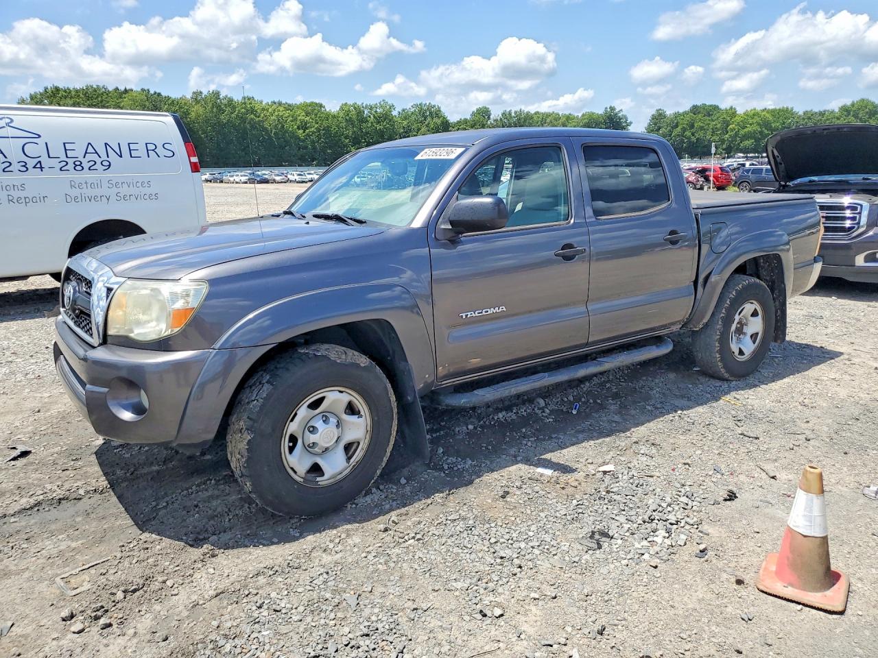 5TFLU4EN8BX009679 · 2011 TOYOTA TACOMA