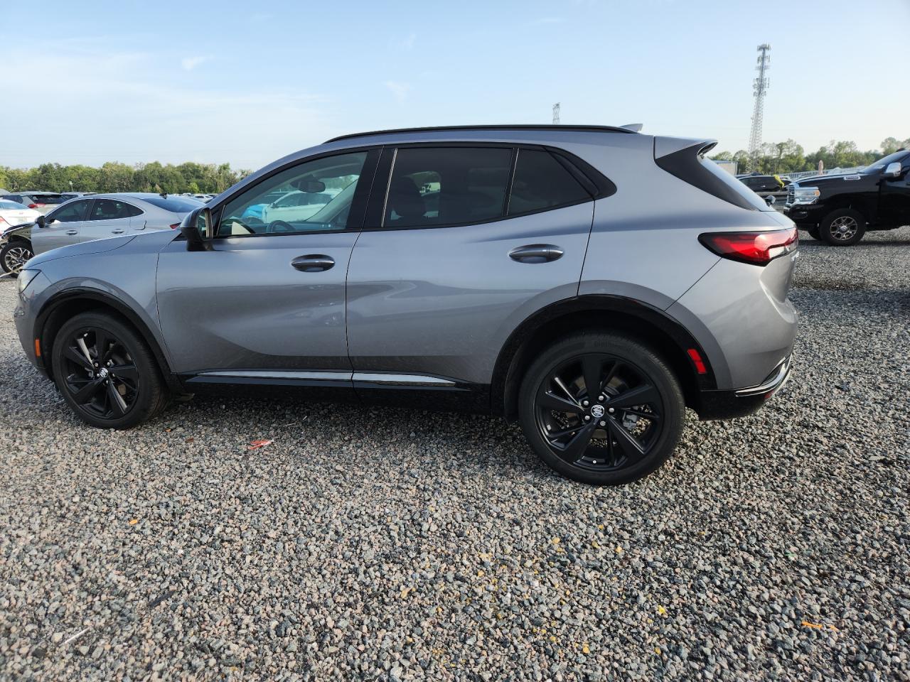 LRBFZNR41ND064095 · 2022 BUICK ENVISION · 2/13