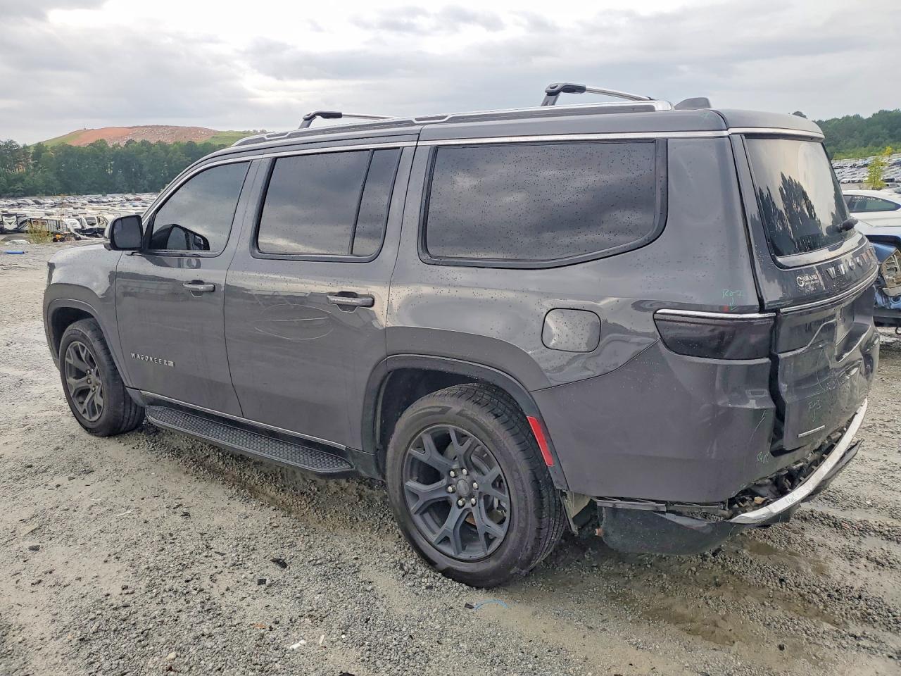 1C4SJVAT2NS206301 · 2022 JEEP WAGONEER · 2/13