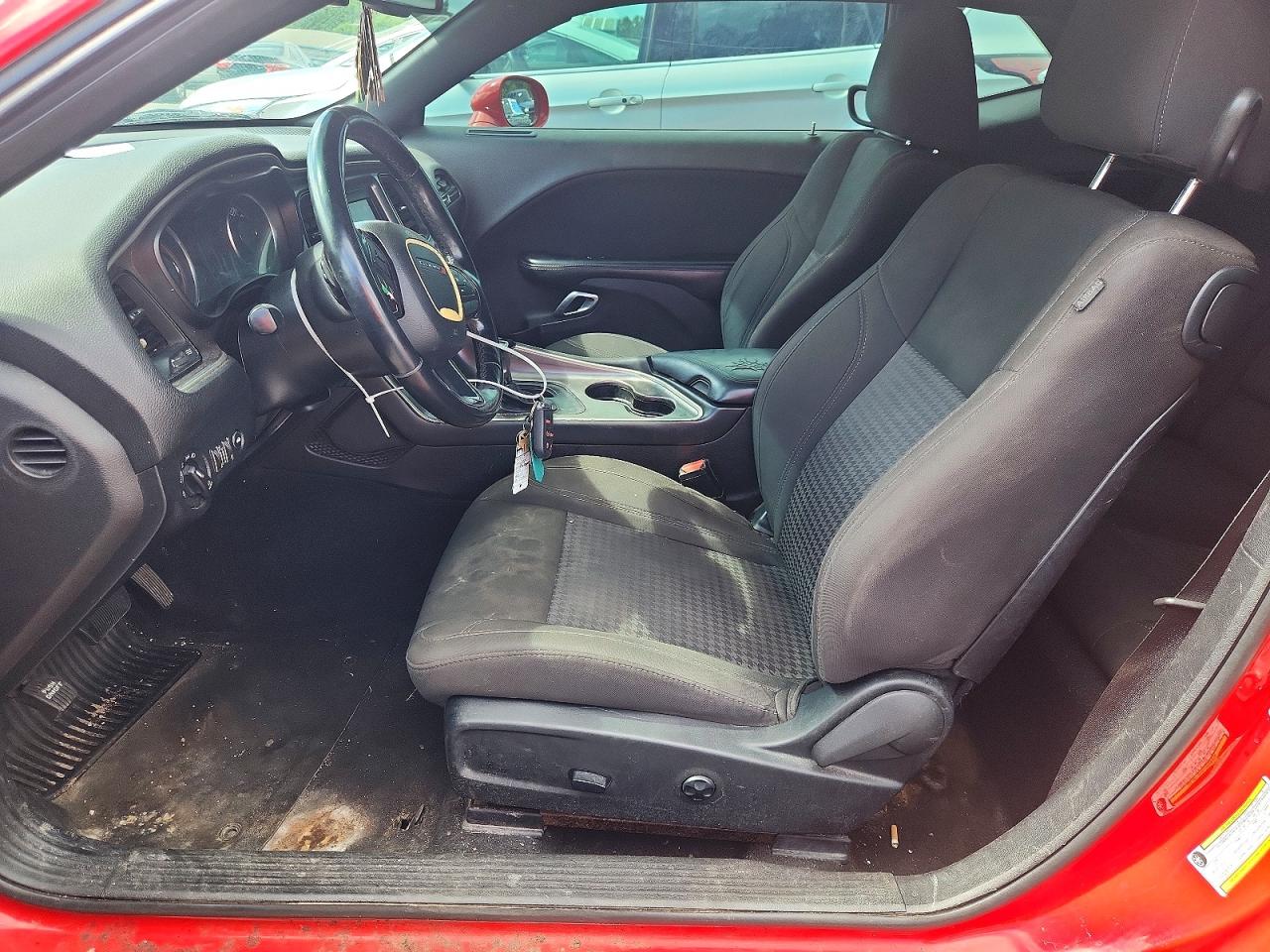 2C3CDZAG6KH739698 · 2019 DODGE CHALLENGER · 7/12