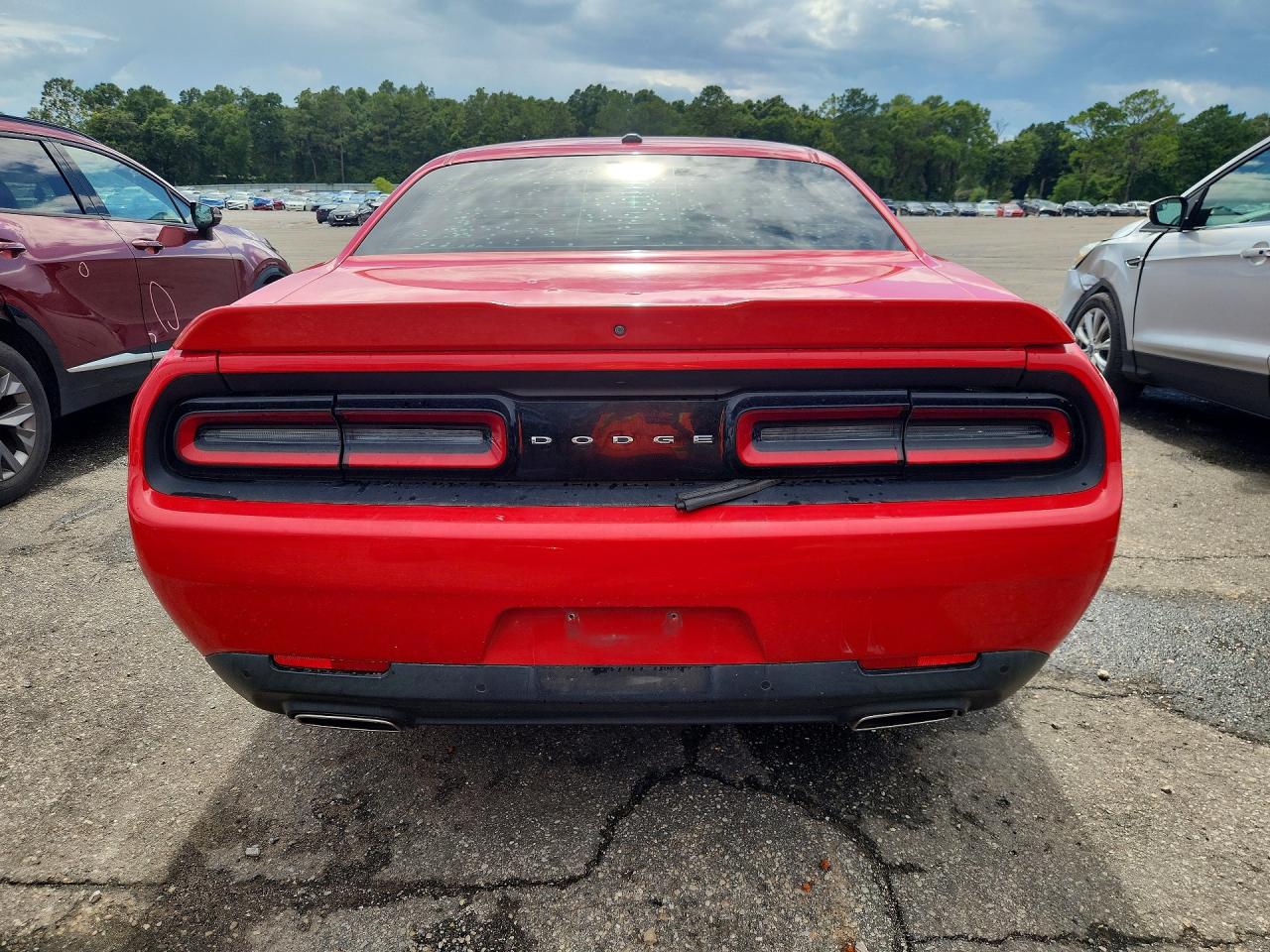 2C3CDZAG6KH739698 · 2019 DODGE CHALLENGER · 6/12