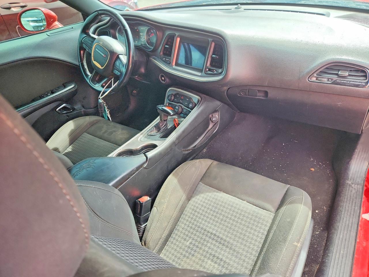 2C3CDZAG6KH739698 · 2019 DODGE CHALLENGER · 8/12