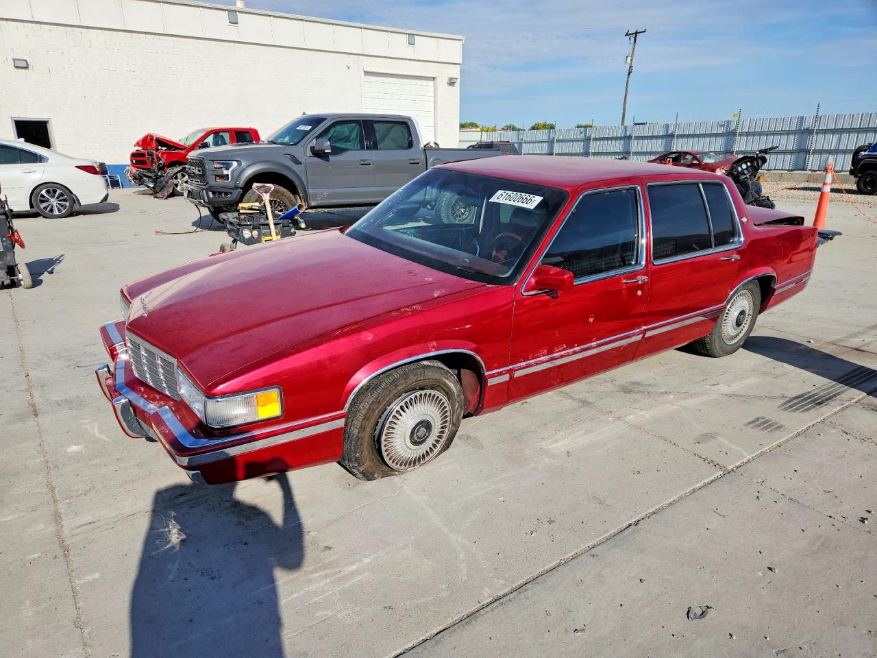 1G6CD53B0N4302080 · 1992 CADILLAC DEVILLE