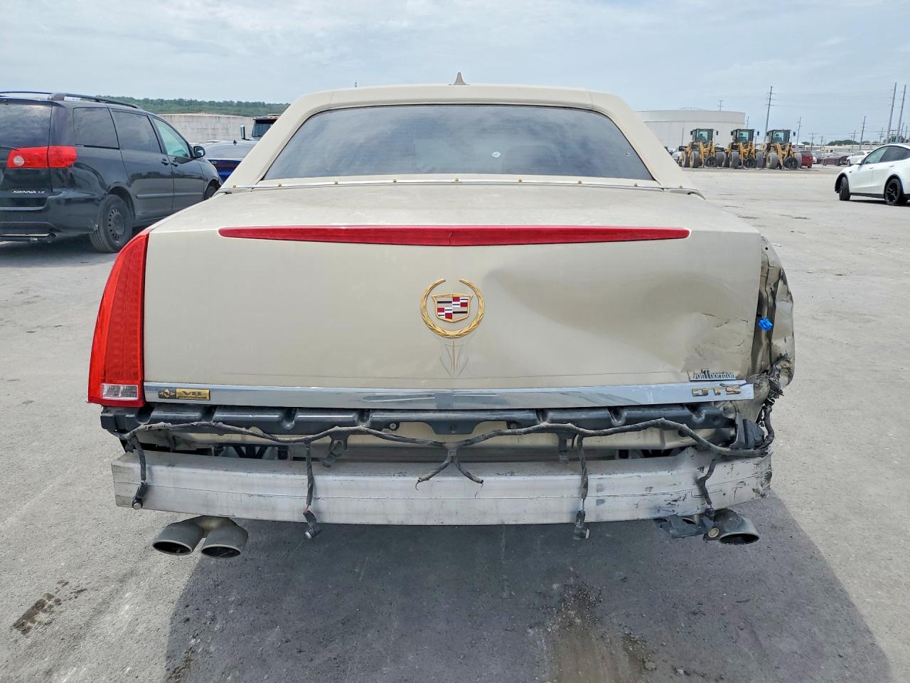 1G6KD57Y39U124553 · 2009 CADILLAC DTS · 6/12
