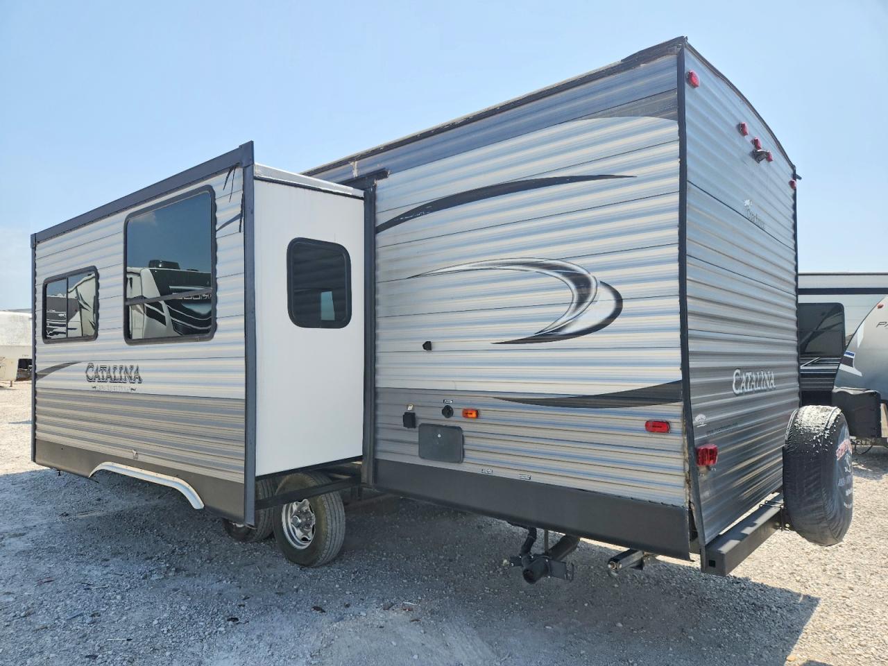 5ZT2CAUB4JT011325 · 2018 FOREST RIVER CATALINA · 3/10