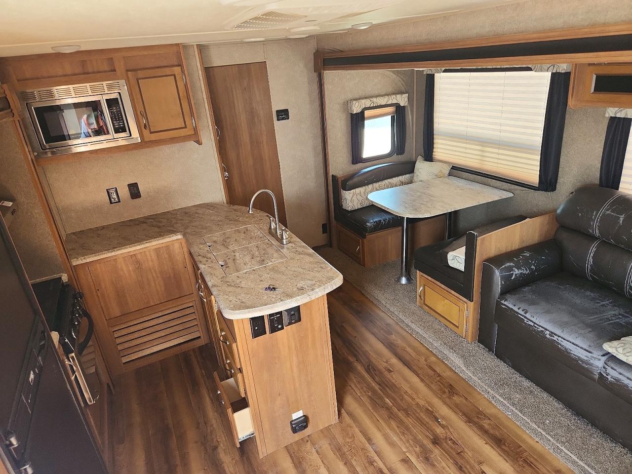 5ZT2CAUB4JT011325 · 2018 FOREST RIVER CATALINA · 6/10