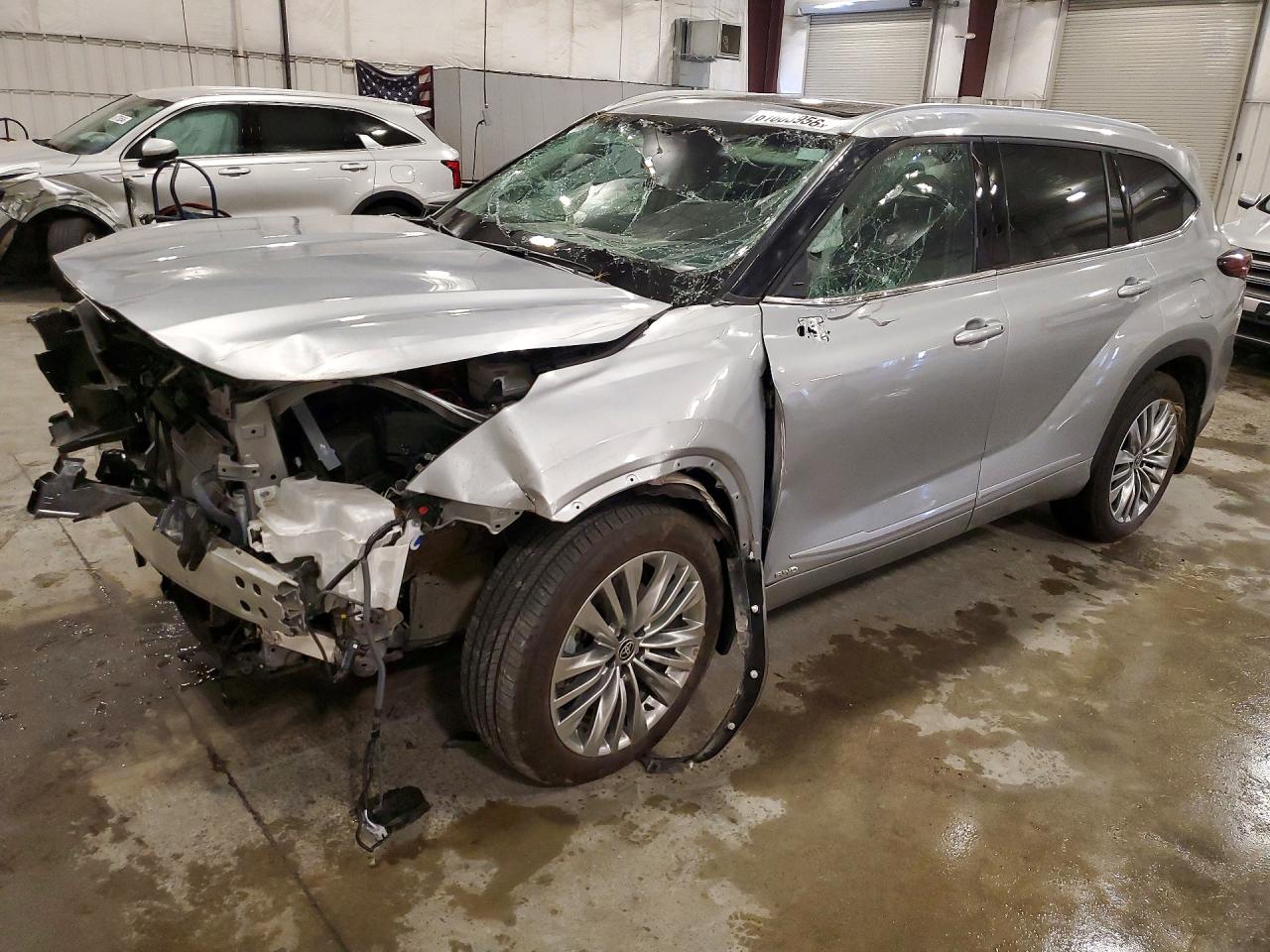 5TDEBRCH2SS688928 · 2025 TOYOTA HIGHLANDER HYBRID