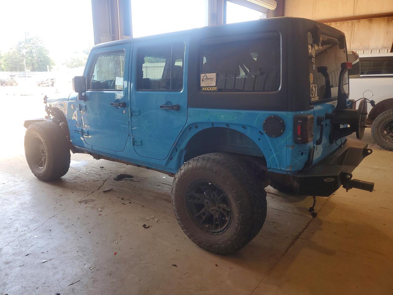 1C4BJWEGXHL579300 · 2017 JEEP WRANGLER UNLIMITED · 2/12