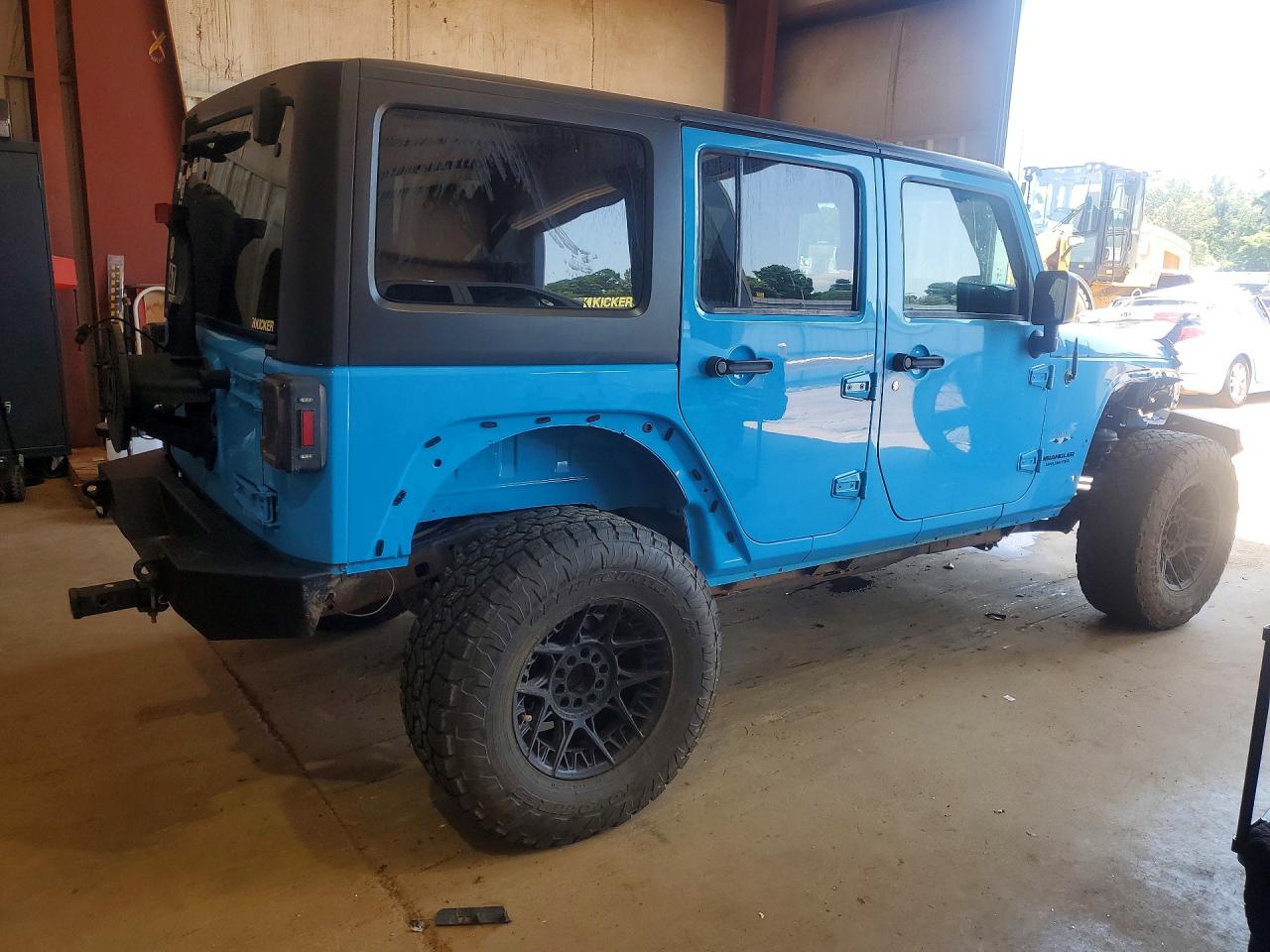 1C4BJWEGXHL579300 · 2017 JEEP WRANGLER UNLIMITED · 3/12