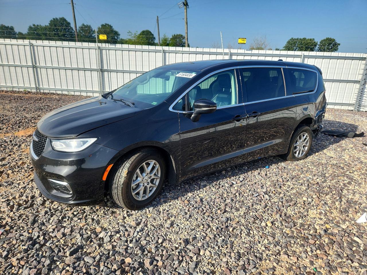 2C4RC1BG3PR627631 · 2023 CHRYSLER PACIFICA