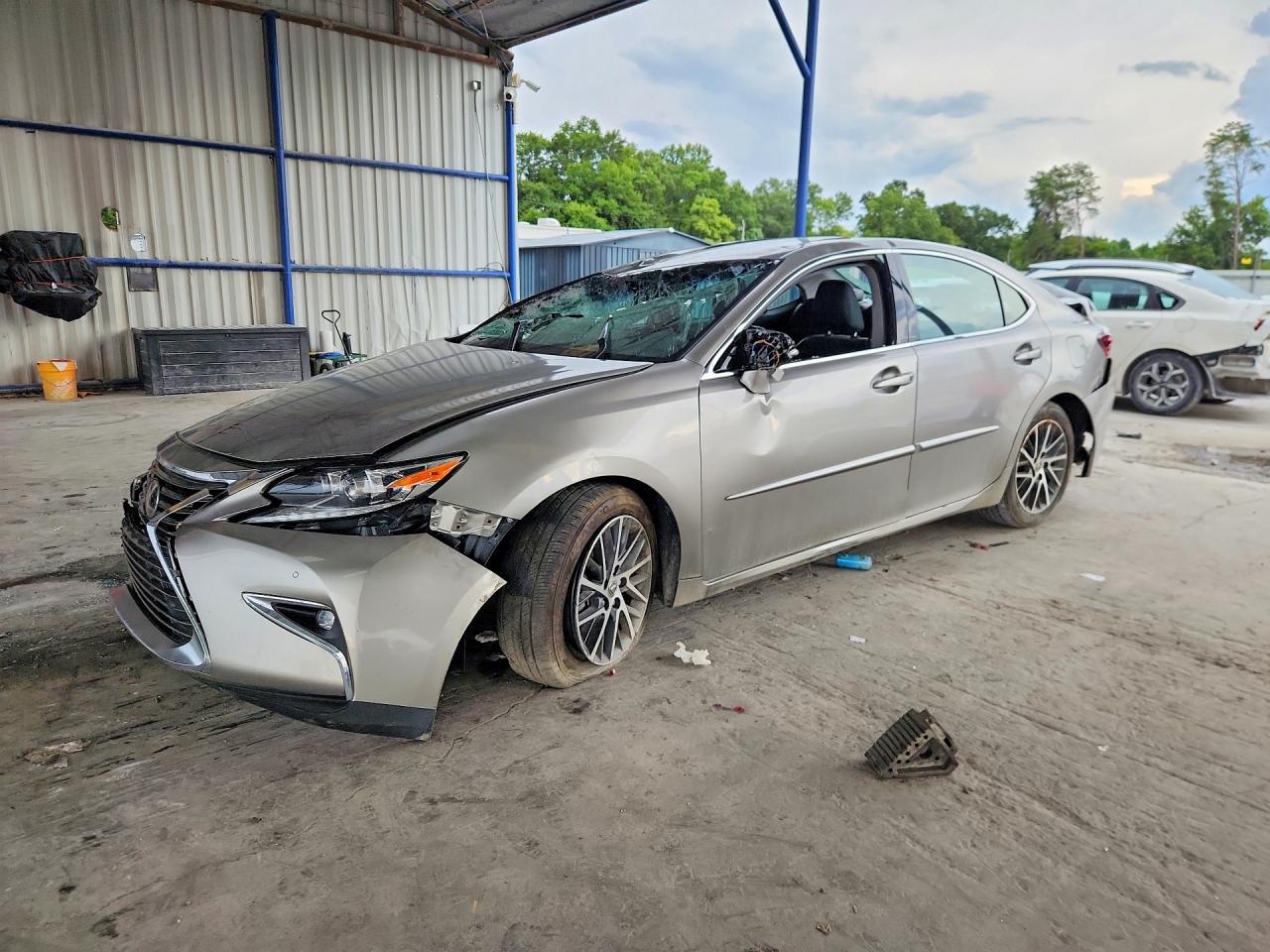 58ABK1GG7GU035251 · 2016 LEXUS ES