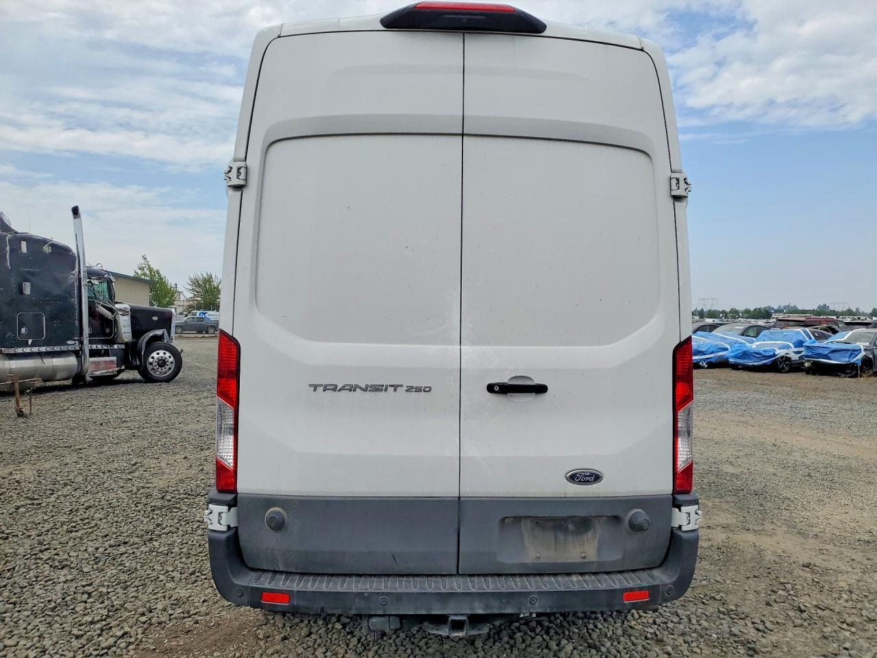 1FTBR1X85SKA57494 · 2025 FORD TRANSIT · 6/13