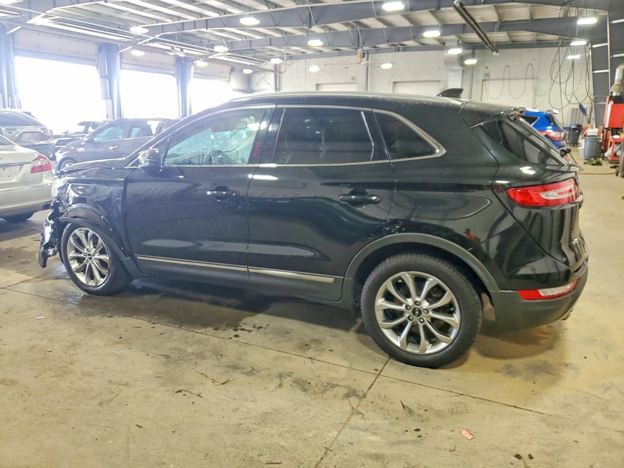 5LMCJ2A98FUJ01140 · 2015 LINCOLN MKC · 2/12